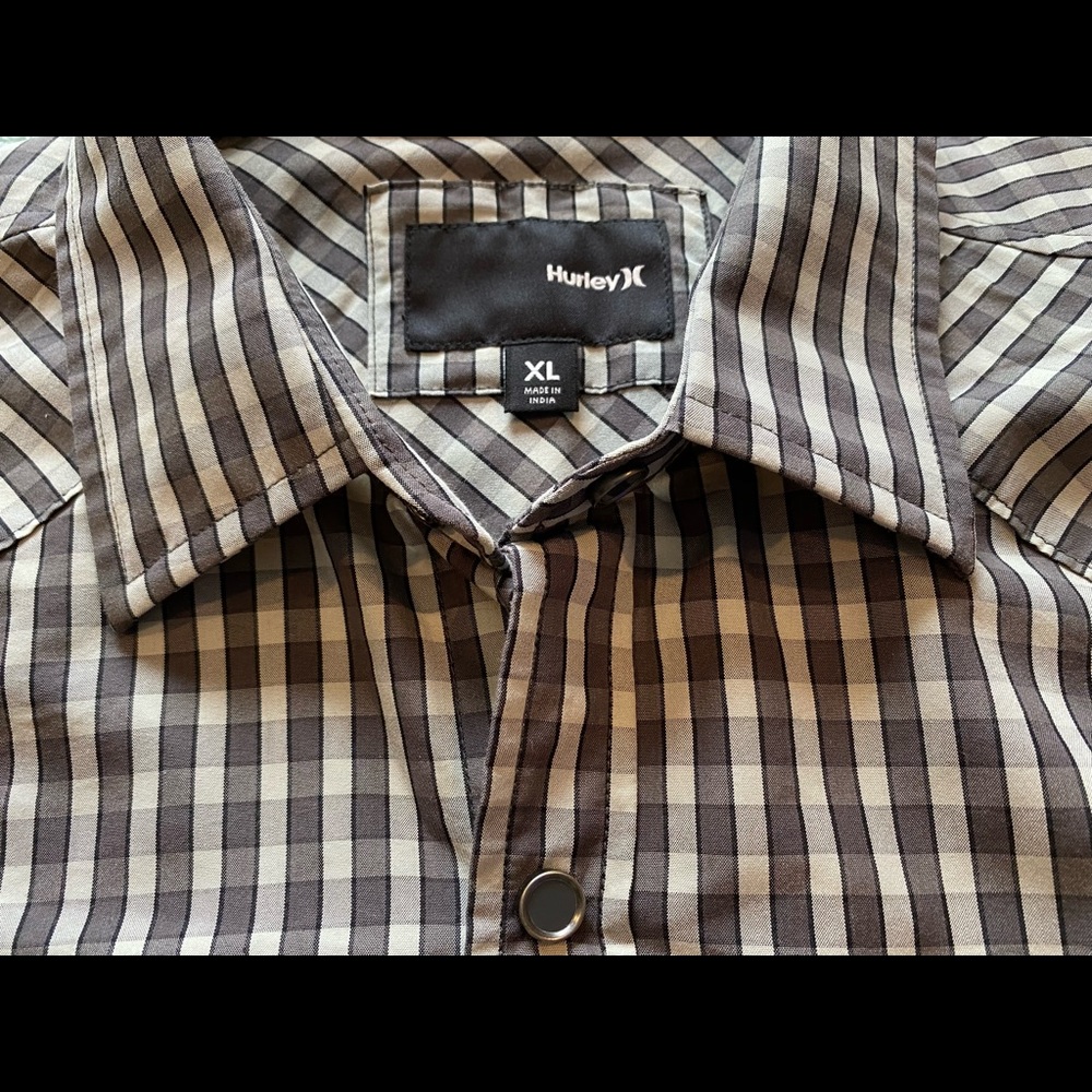Mens XL Hurley casual button down shirt